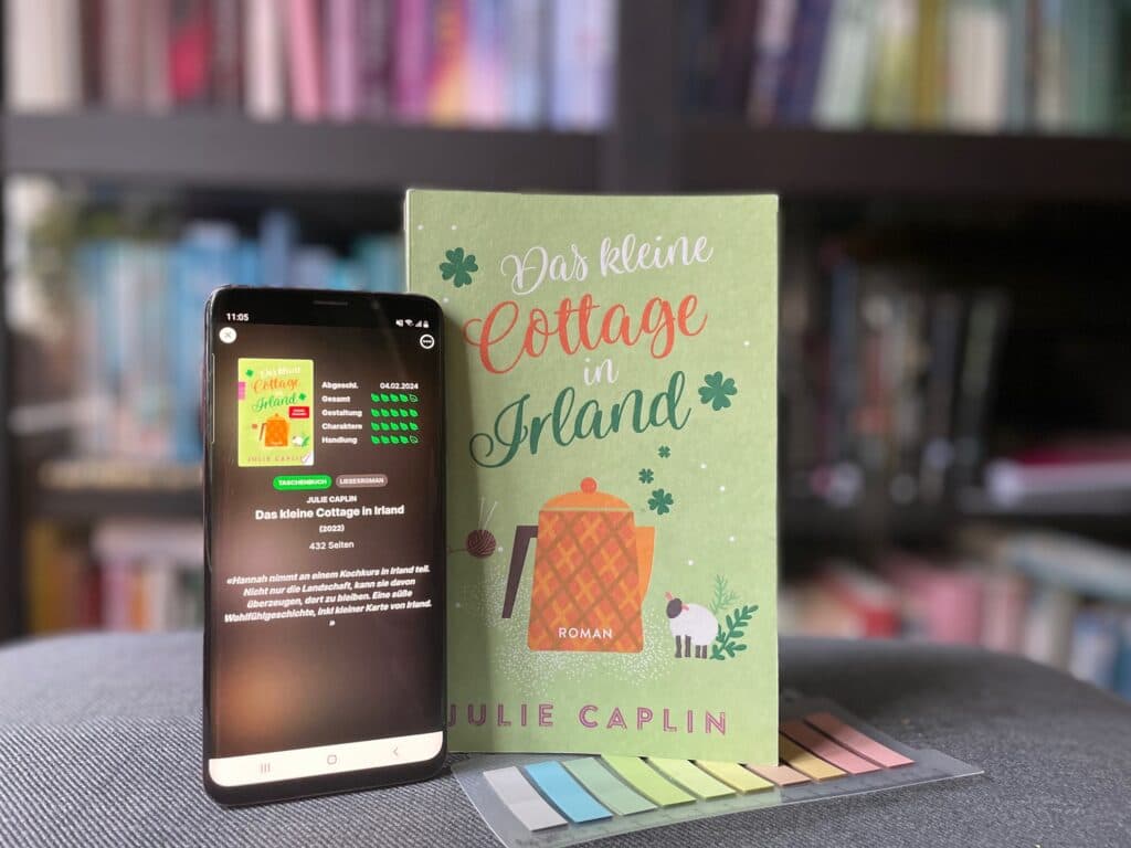 Foto zum Abschnitt „Gemütlich und idyllisch – Julie Chaplin “Das kleine Cottage in Irland”“